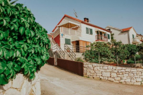 Apartments Doulos